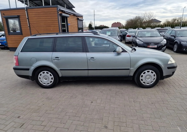 Volkswagen Passat cena 6900 przebieg: 267000, rok produkcji 2004 z Daleszyce małe 529